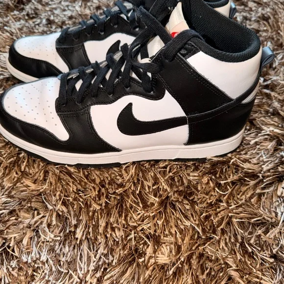 Nike Dunk High White and Black - Picture 4 of 6